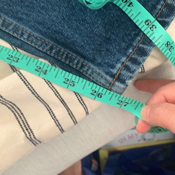 Free People‎ We the Free High Rise Mom Jeans. Size 26x27 - Picture 10 of 12